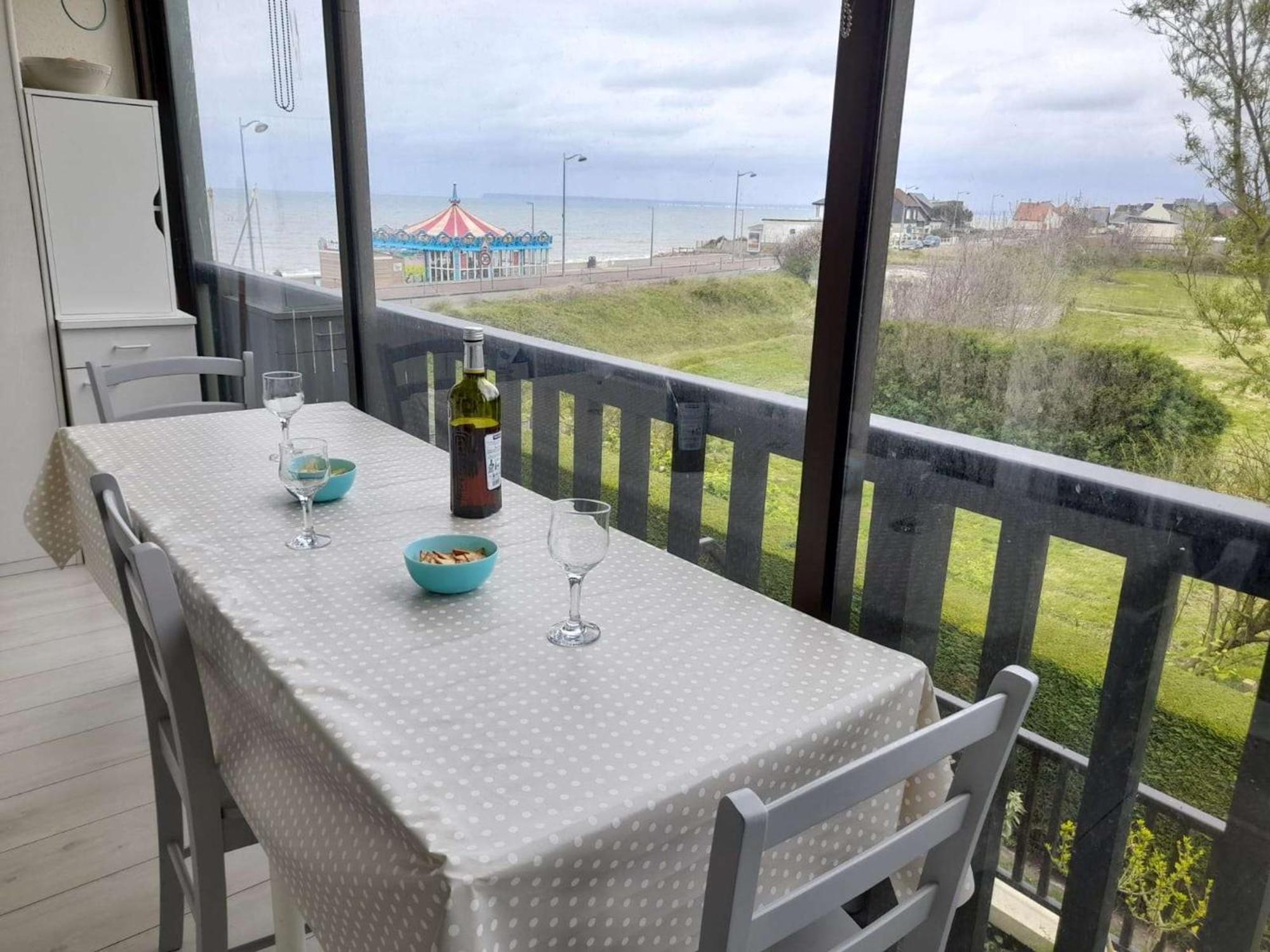 Appartement Refait A Neuf Avec Loggia Et Parking, A 2 Pas De La Plage Et Des Commerces - Fr-1-712-7 Villers-sur-Mer Bagian luar foto