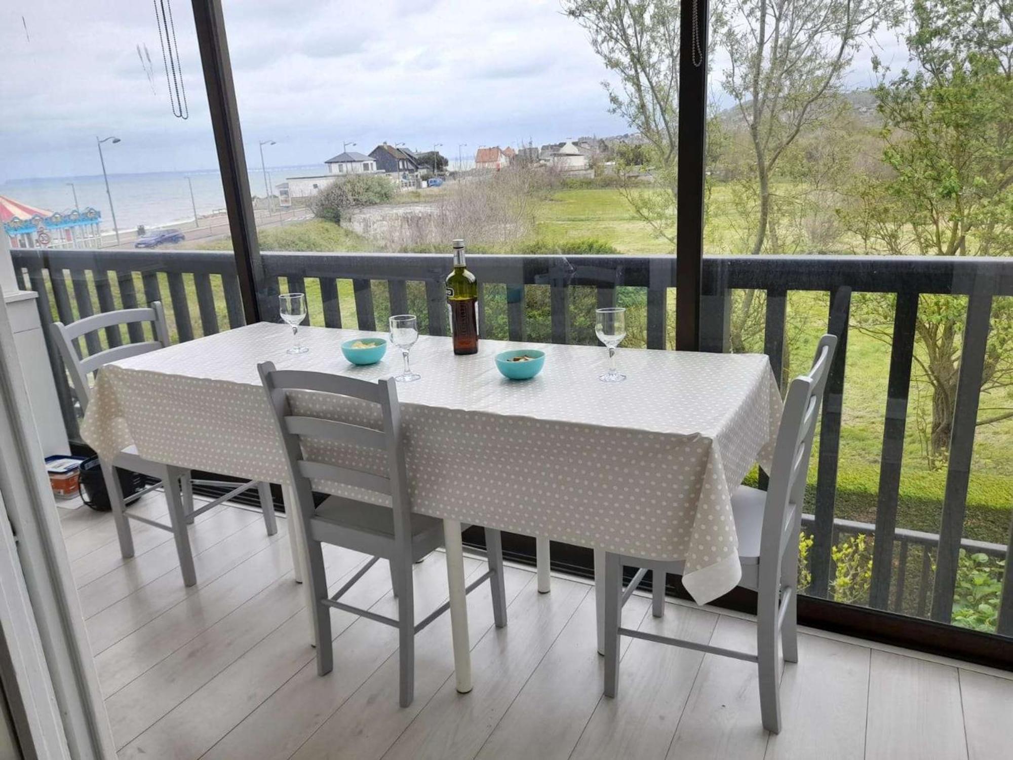 Appartement Refait A Neuf Avec Loggia Et Parking, A 2 Pas De La Plage Et Des Commerces - Fr-1-712-7 Villers-sur-Mer Bagian luar foto